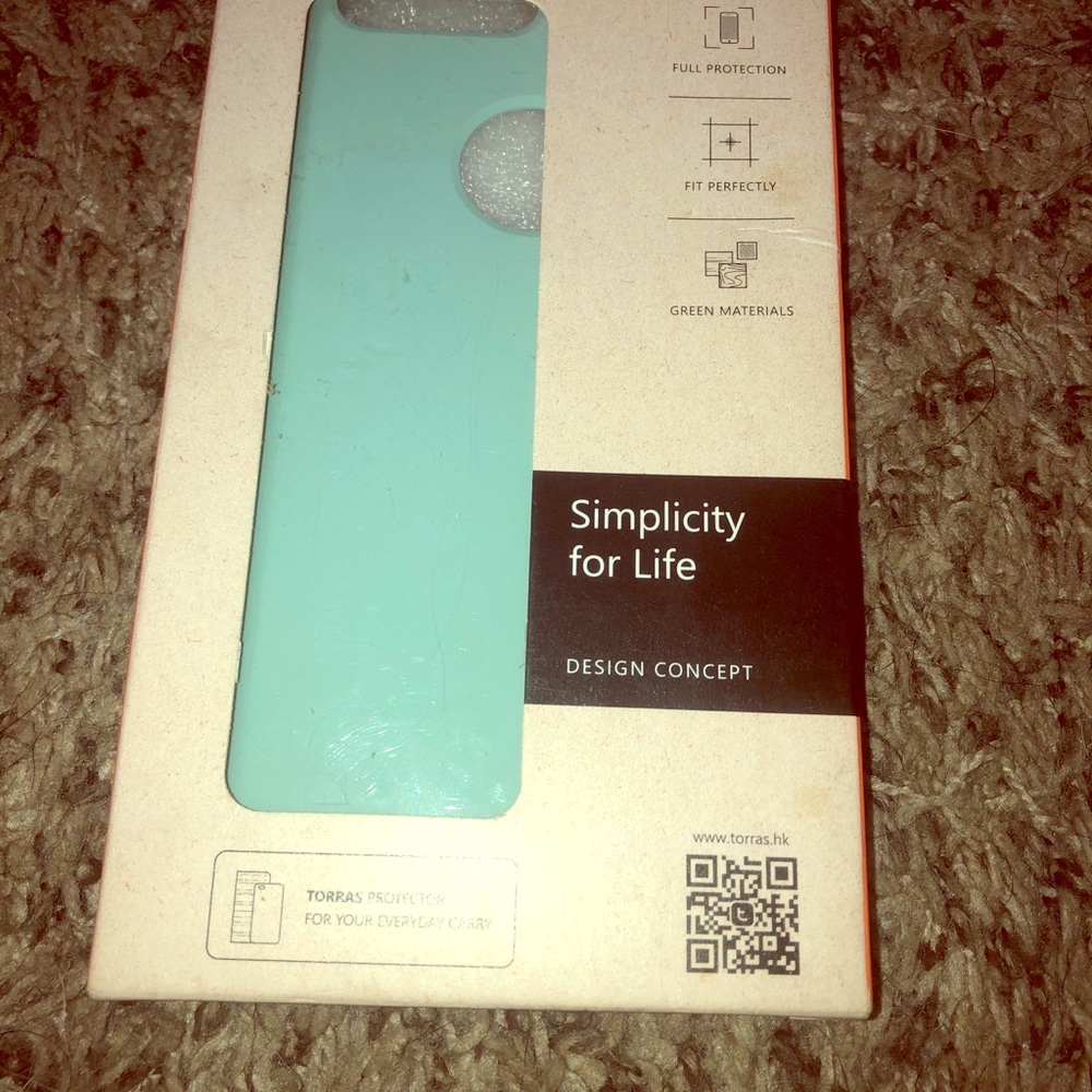2 brand new Iphone 7plus. Torras case mint green